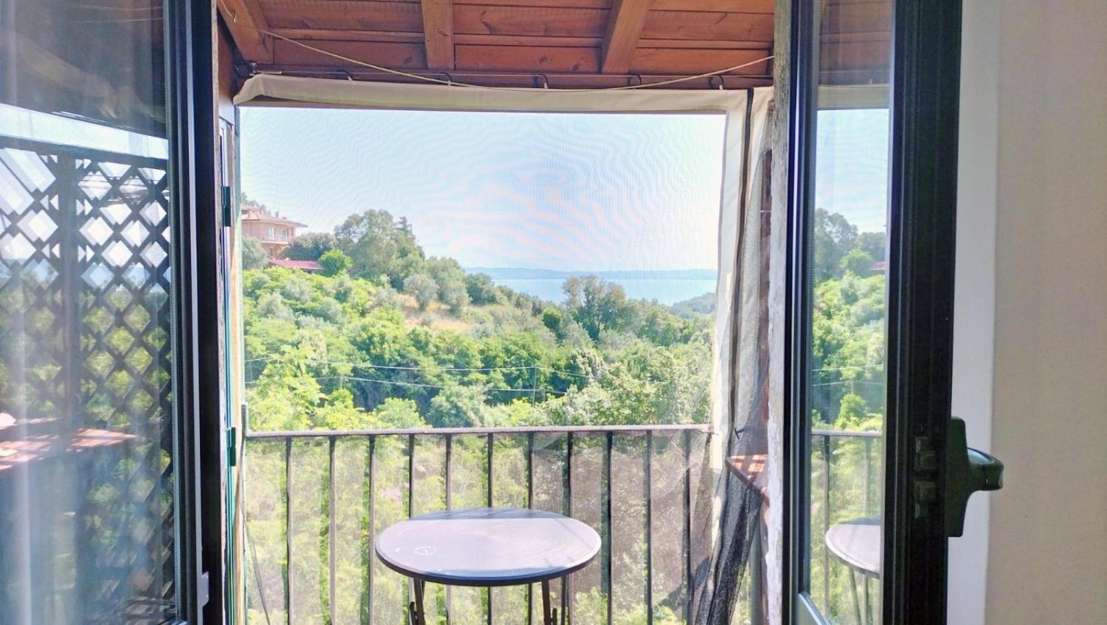 Villa Il Camaleonte à Bracciano  Extérieur photo